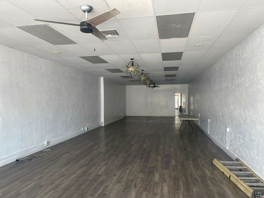 High Exposure Retail Shop Space in Downtown Porterville