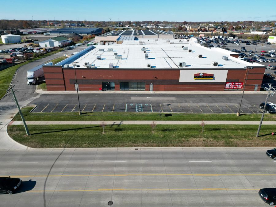 13 & Little Mack Shopping Center