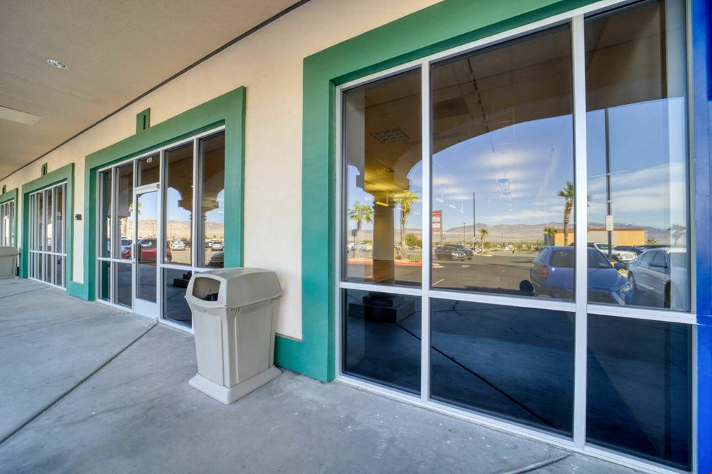 Retail Space for Lease - Great Visibility
