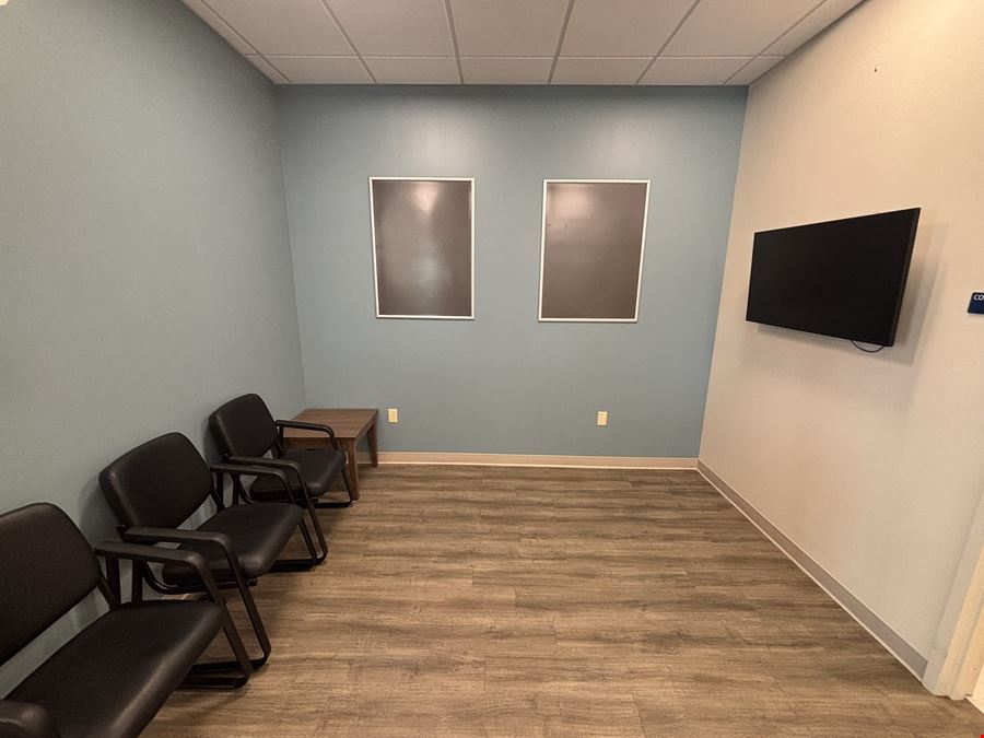 Retail End Cap For Sublease