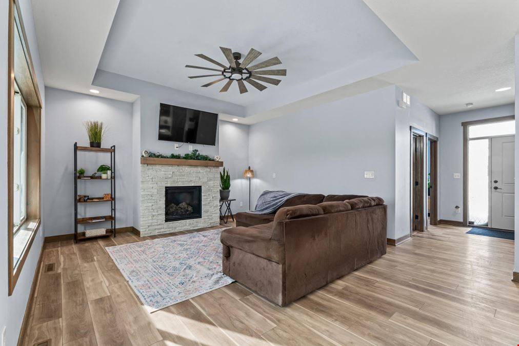 Modern Home in SW Rochester