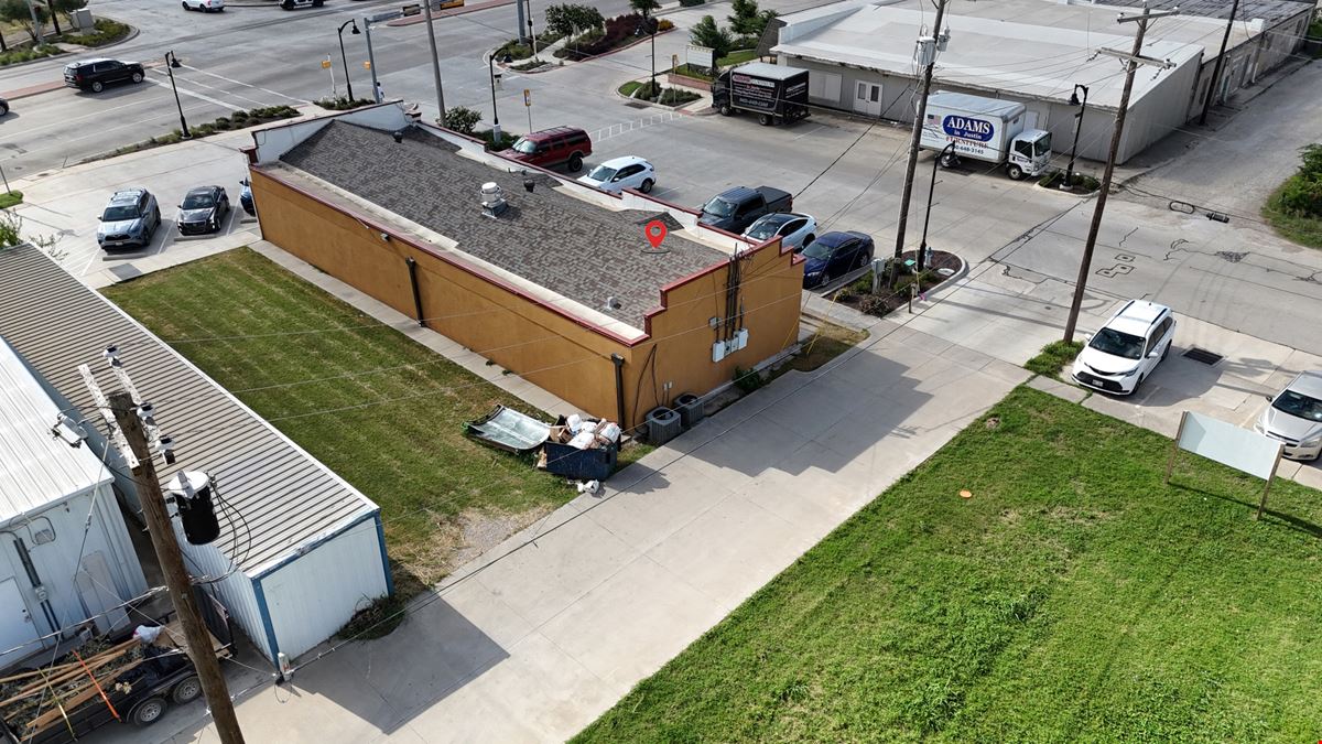 Prime Retail Space Available in Justin, TX – Ideal for Restaurant or Takeout!