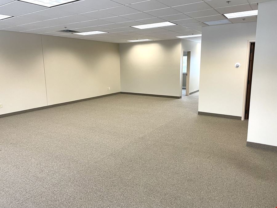 1335 Corporate Center Curve