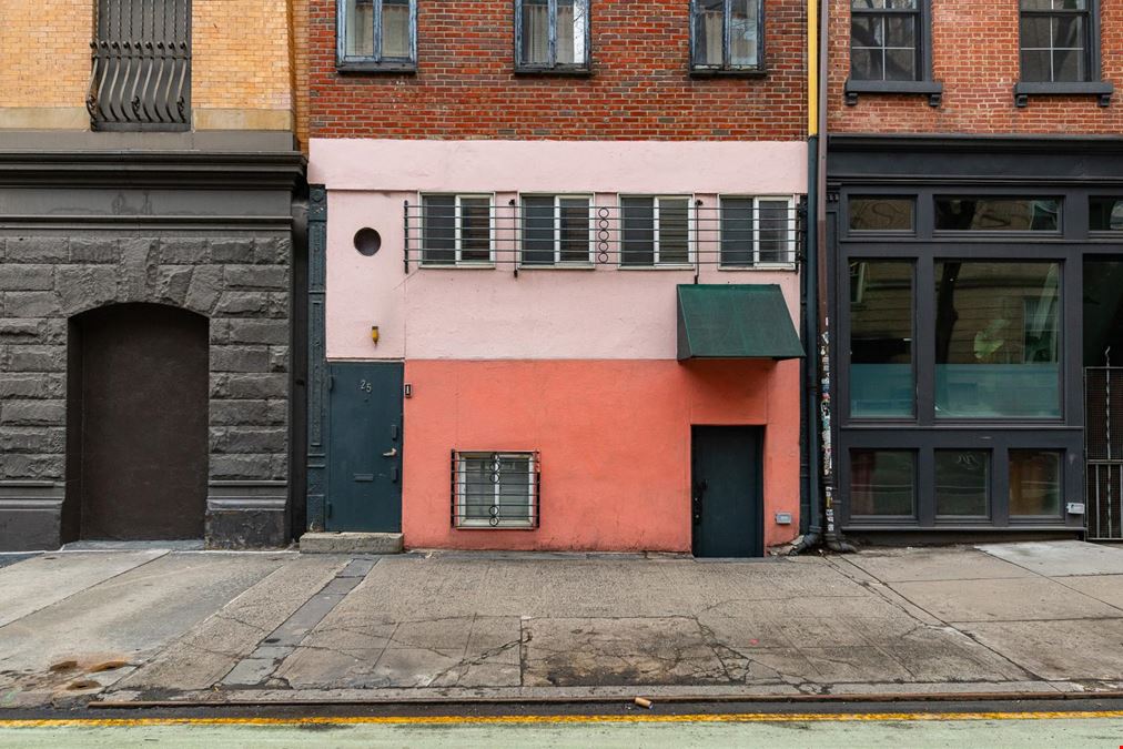 25 Bleecker Street