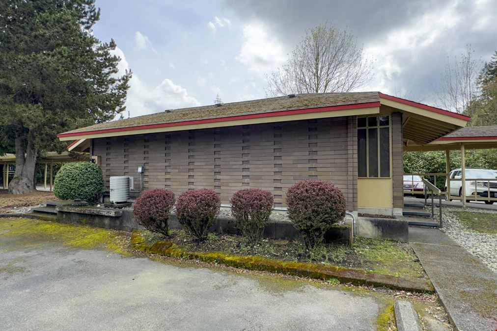 520 Lilly Rd NE #2