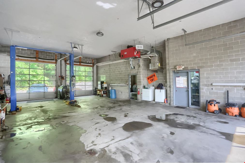 4560 McKnight Rd