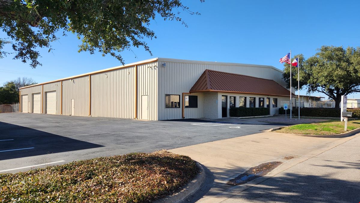 1304 W Industrial Blvd