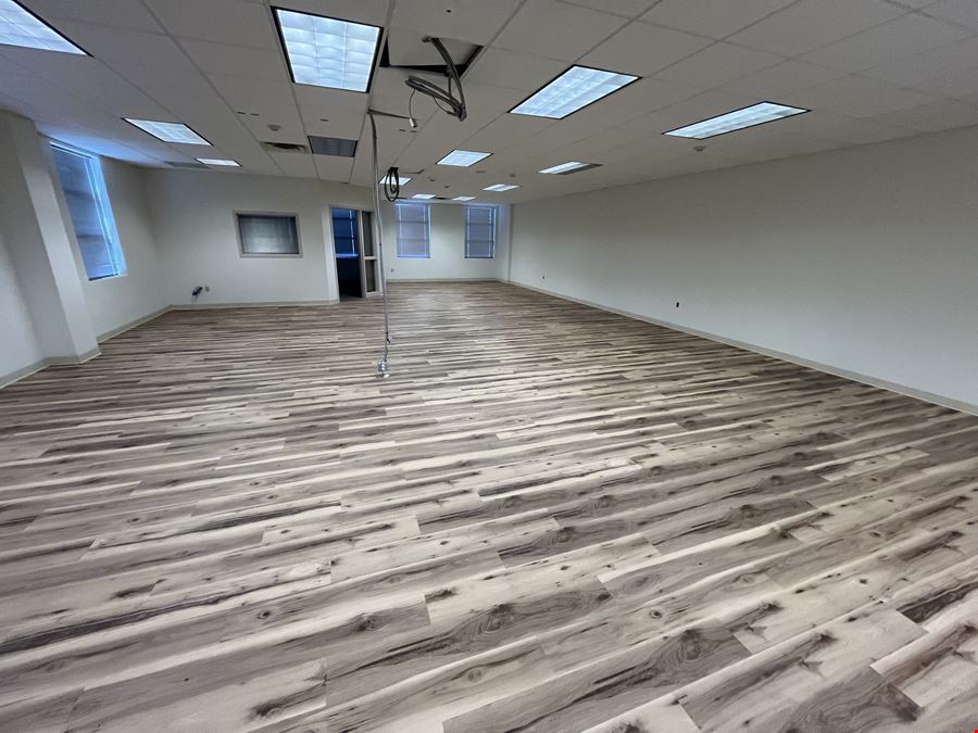 1202 E South 11th Street