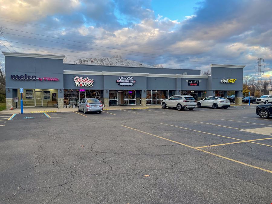 Walled Lake Plaza
