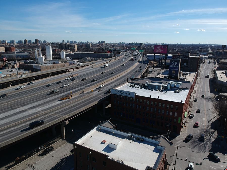 Expressway Signage with Retail