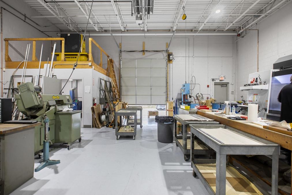Industrial flex Unit for Lease in Newburyport Seacoast Business Park