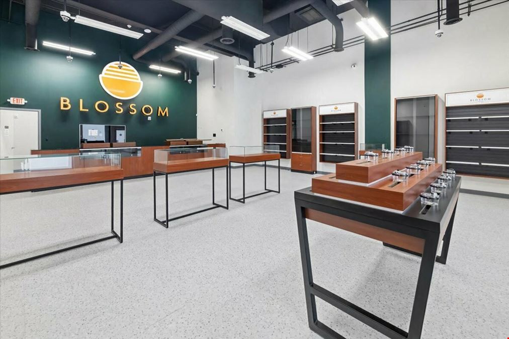 Retail + Cannabis Ready | 2,780 SF Freestanding Building w/ Parking | Jersey City Corridor Location