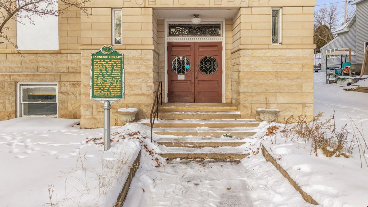 300 E. Ludington St.