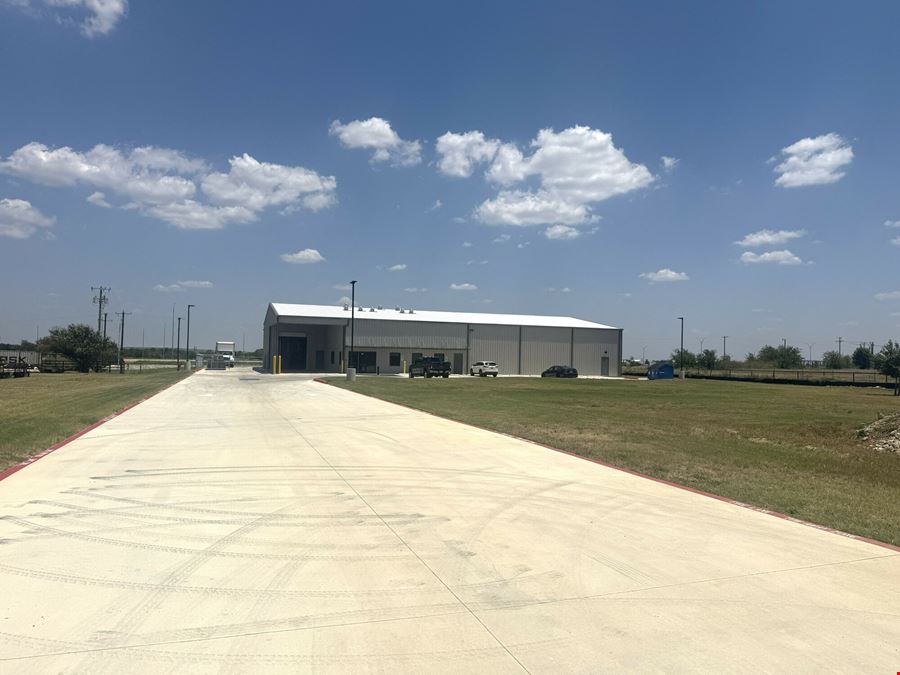 801 County Road 118