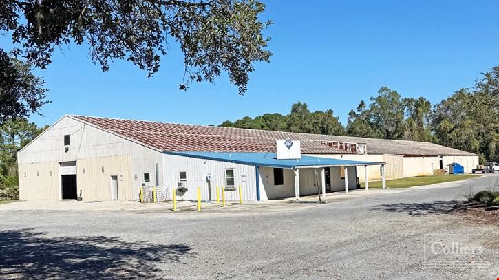 ±29,104-SF Warehouse on ±5.17 Acres with Secured Yard