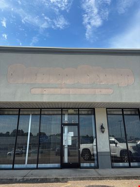 1,800 SF Retail Space
