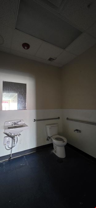 7098 Bissonnet St Suite AA