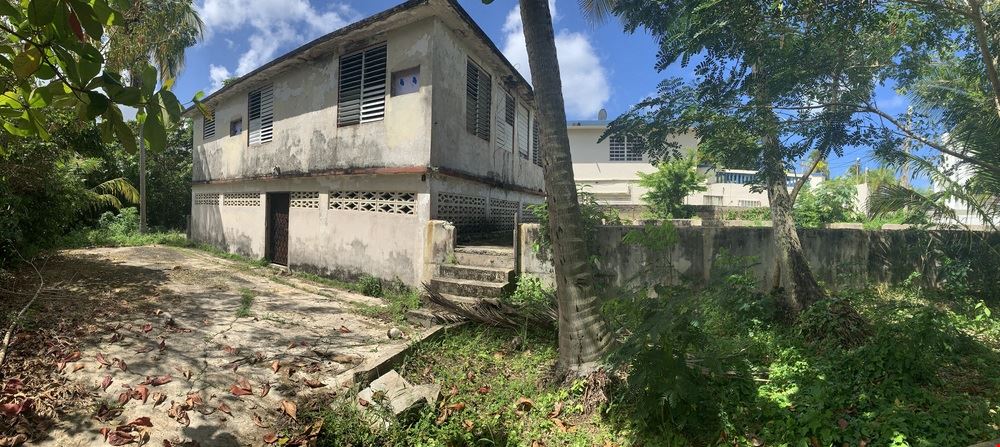 Redevelopment Opportunity in Cerro Gordo Beach