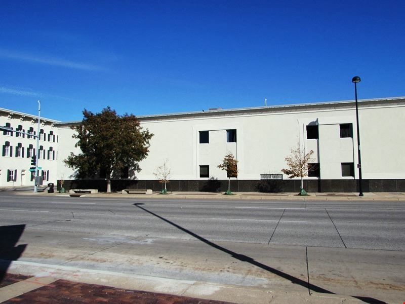 266 N Main St