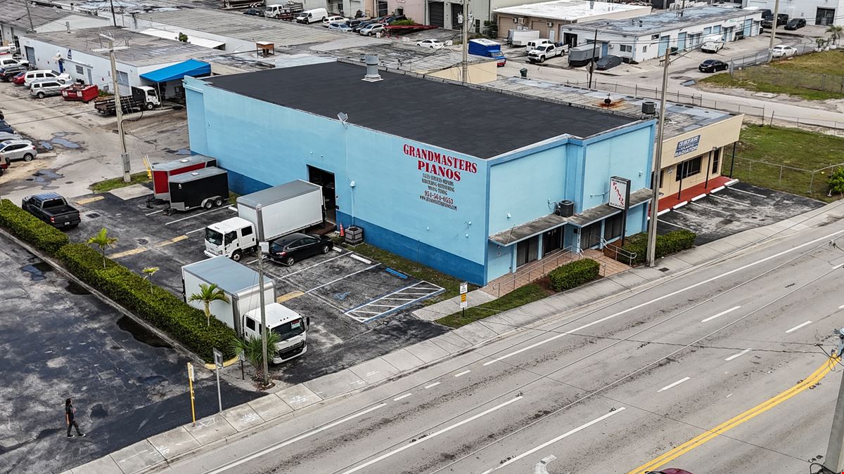 4378 N Dixie Hwy