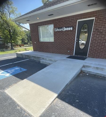 Preview of Office space for Sale at 811 W Main St