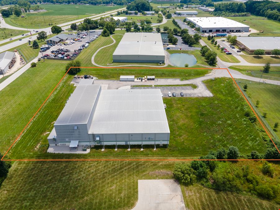 +/- 32,000 SF Industrial Building on 3.86 Acres