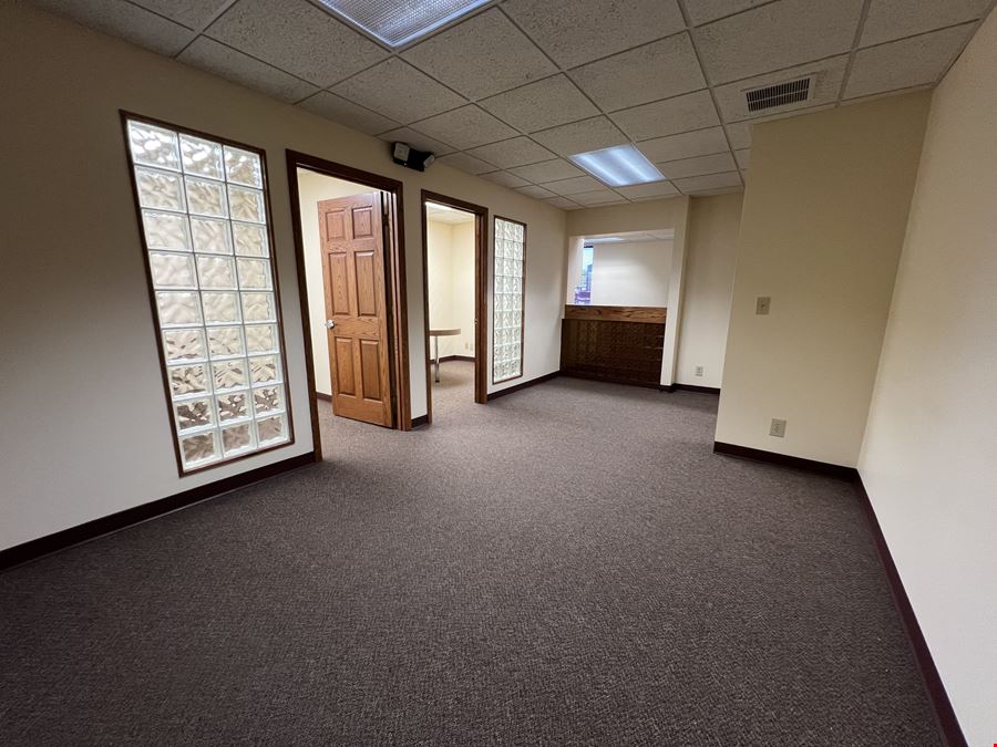 7655 Five-Mile Road, Suite 115