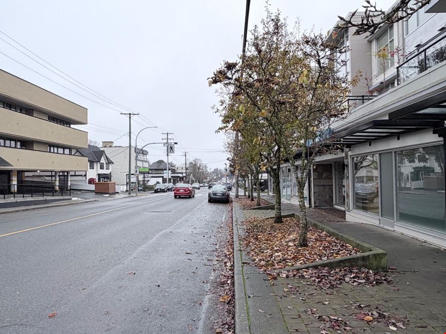 1831 Oak Bay