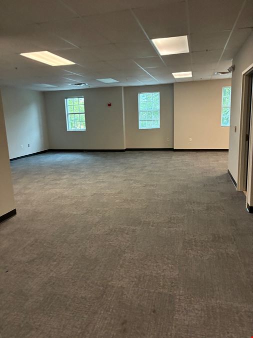 5300-5350 W. Hillsboro Blvd