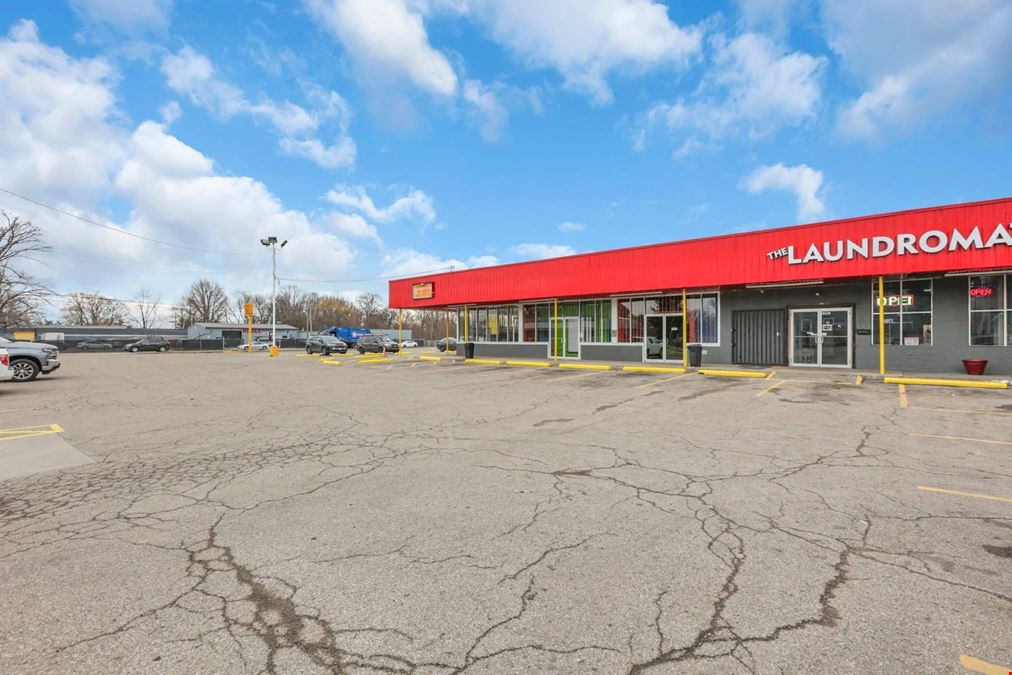 Southside Columbus laundromat, retail space, and drive-thru 1501-1511 Frebis Avenue