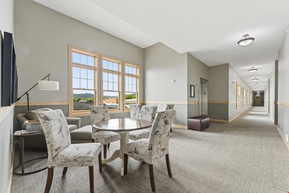 Luxury River View Living at Eagles Landing
