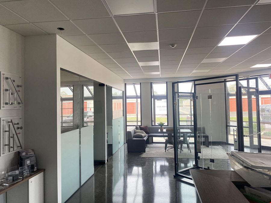 1000 Commerce Dr.,