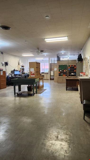 306 Center Street