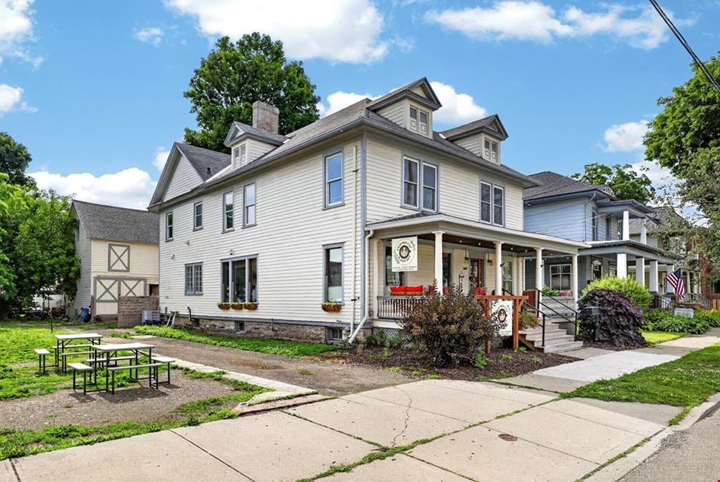 441 Fulton St