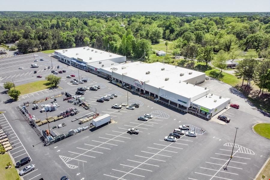 Bonner's Point Shopping Center - Roanoke, AL