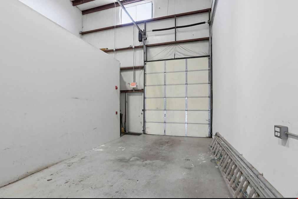 Class B 2,929sf Industrial Flex Condominium for Lease in Newburyport, MA