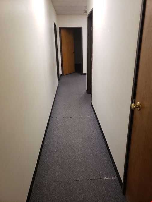 2236 S Hamilton Rd, 100