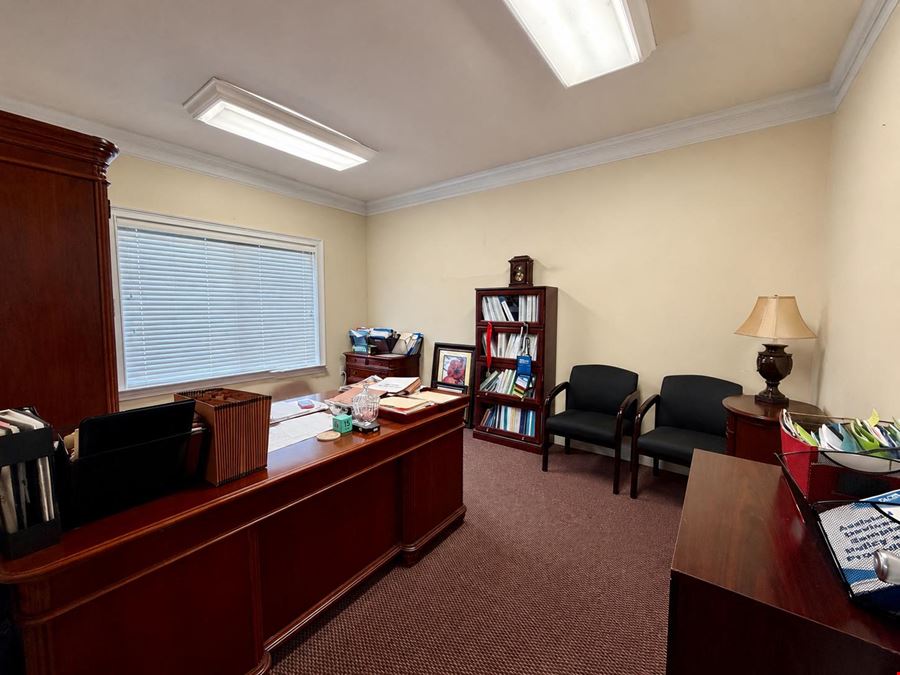 1614 Mahan Center Boulevard Unit 103