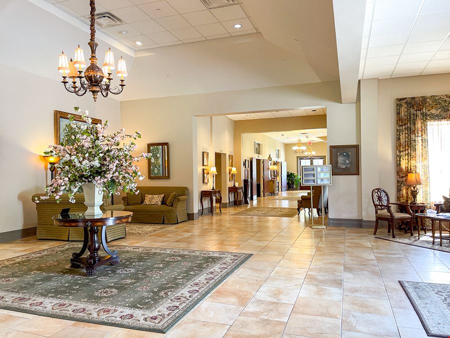 Immaculate ±11,576 SF Facility w/ Quality Construction and Features