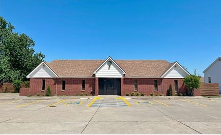 Preview of Office space for Sale at 2820 Linda Ln