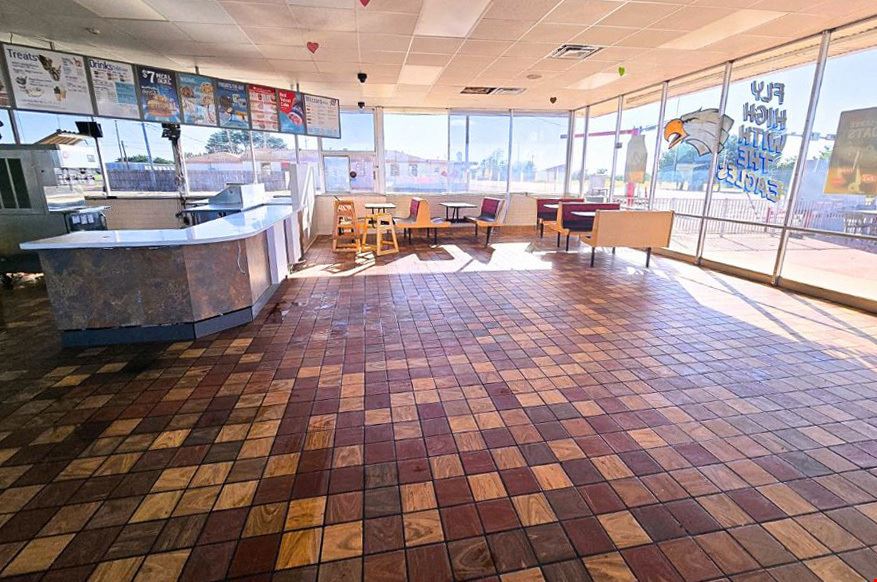 609  W Broadway St, Fritch TX