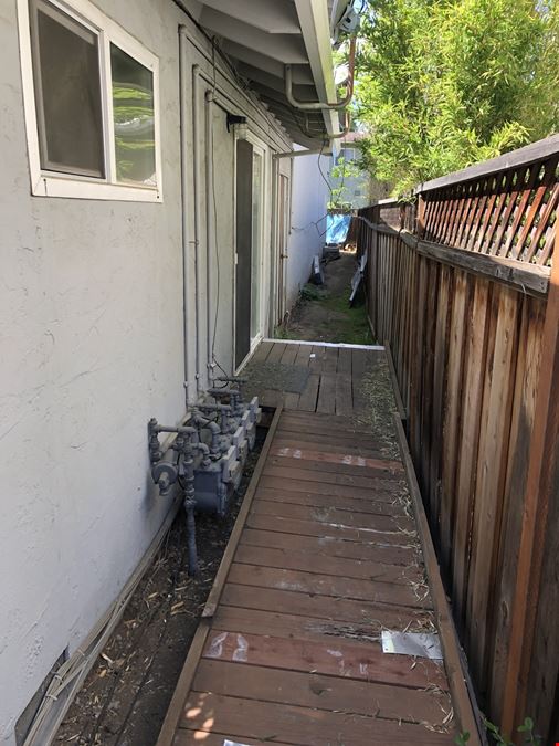 256 Pettis Ave