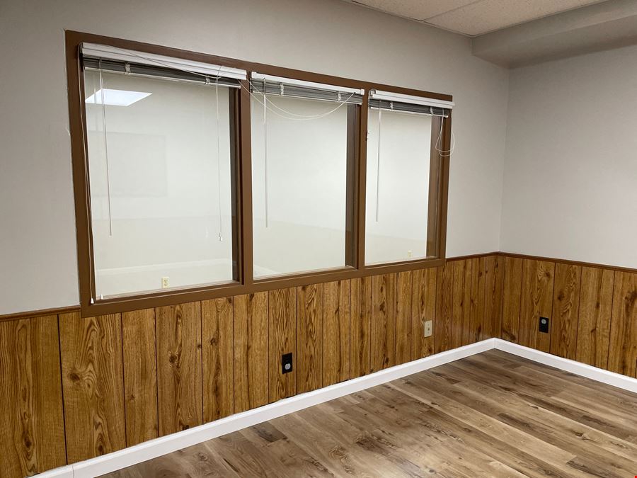 5113 N Executive Dr Suit 105 Microsuites