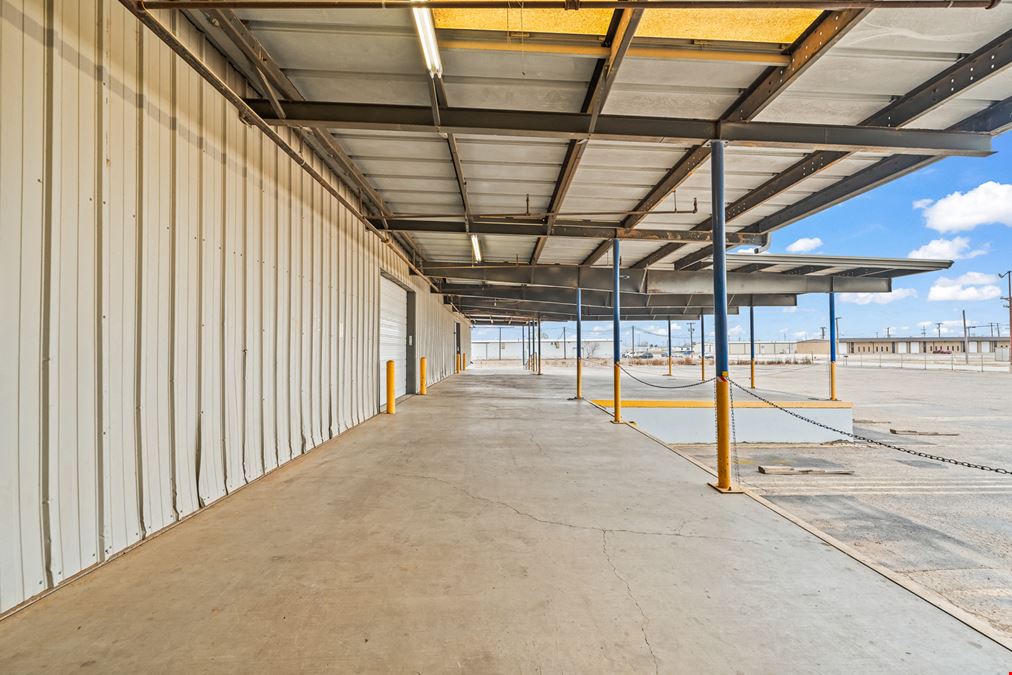 2307 N Loop 289