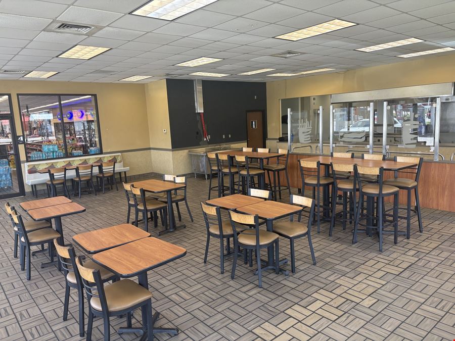 QSR/Fast Casual with Drive Thru