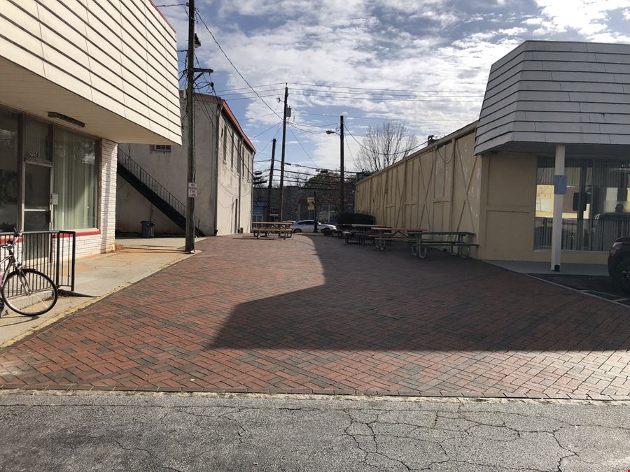 6978 Main Street 
