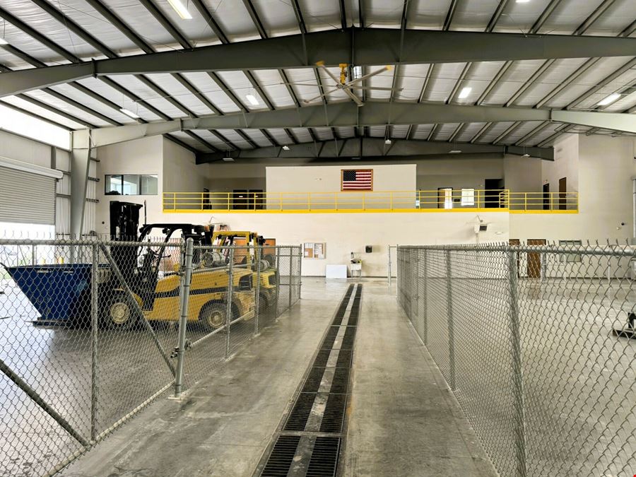 55,400 SF Flagship Office/Warehouse on 11.49 Acres