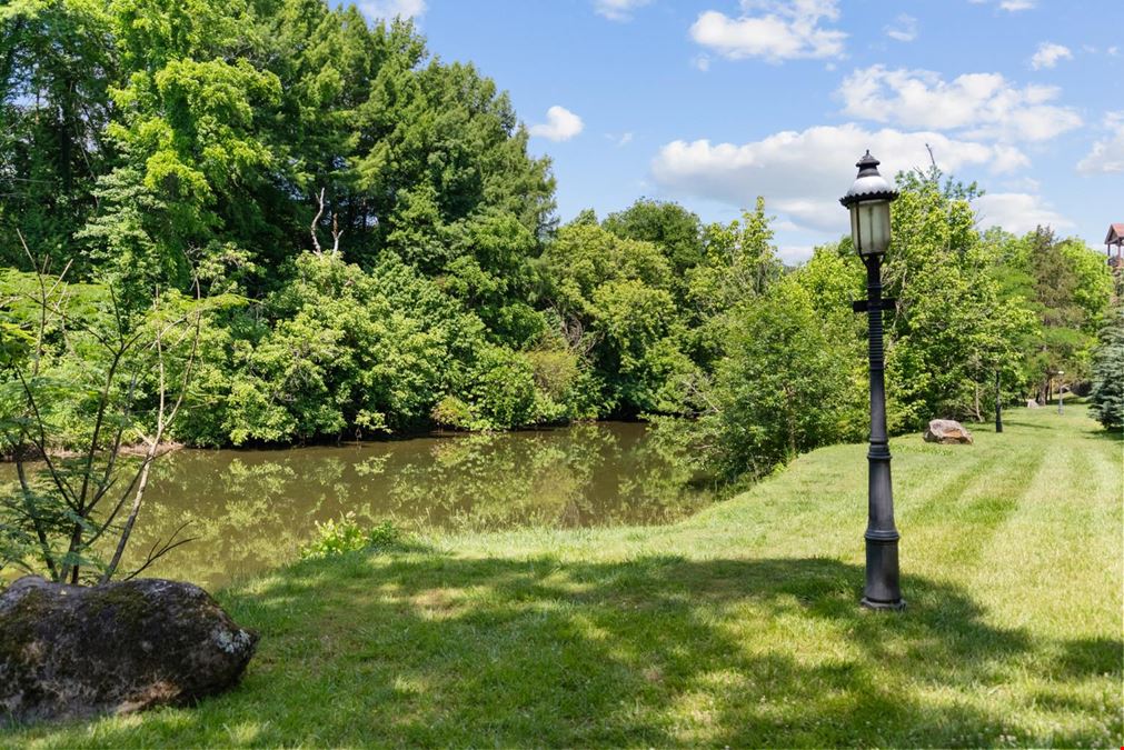 527 River Pl Way #546
