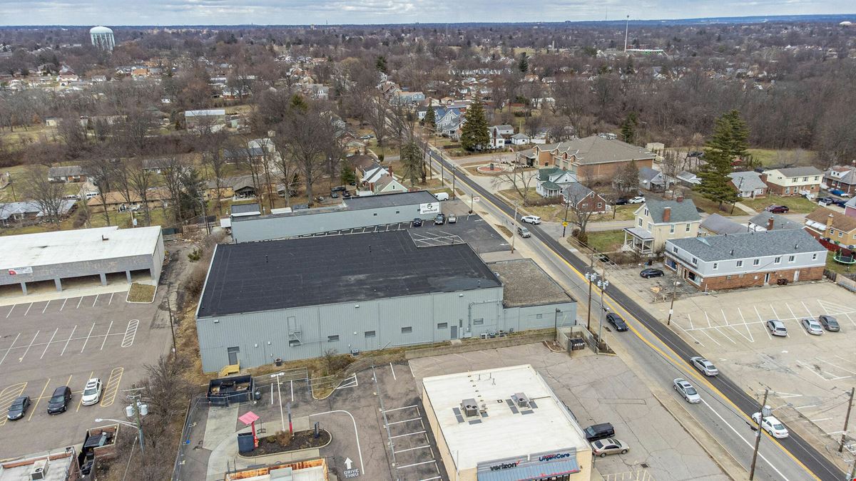Industrial/Flex With Storage | For Lease