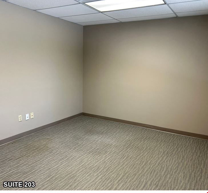 18 Corporate Hill Dr